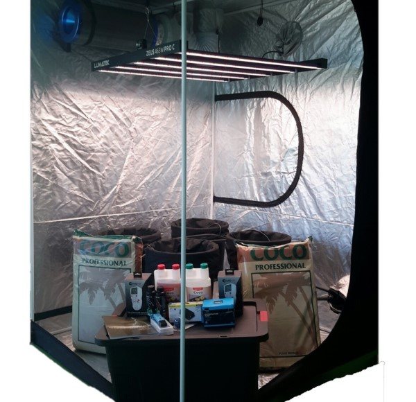 Compact 1.2 metre tent kit with LED light, fabric pots and coco bags